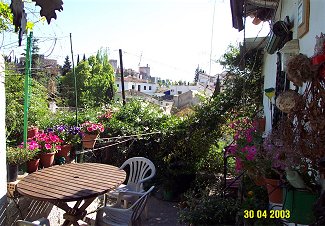 holiday house garden